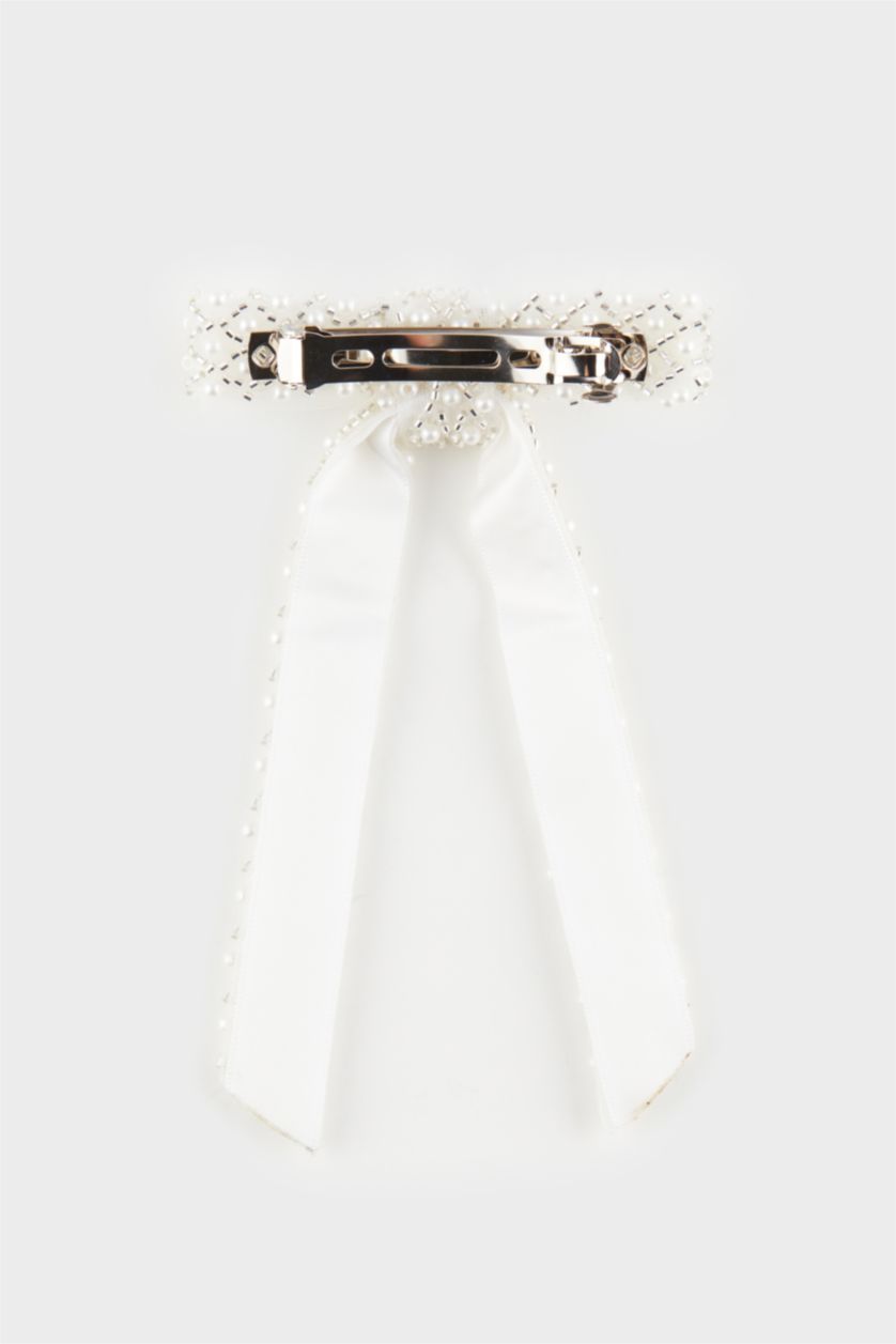 Kadın Beyaz Kadın İncili Fiyonk Çıtçıtlı Toka