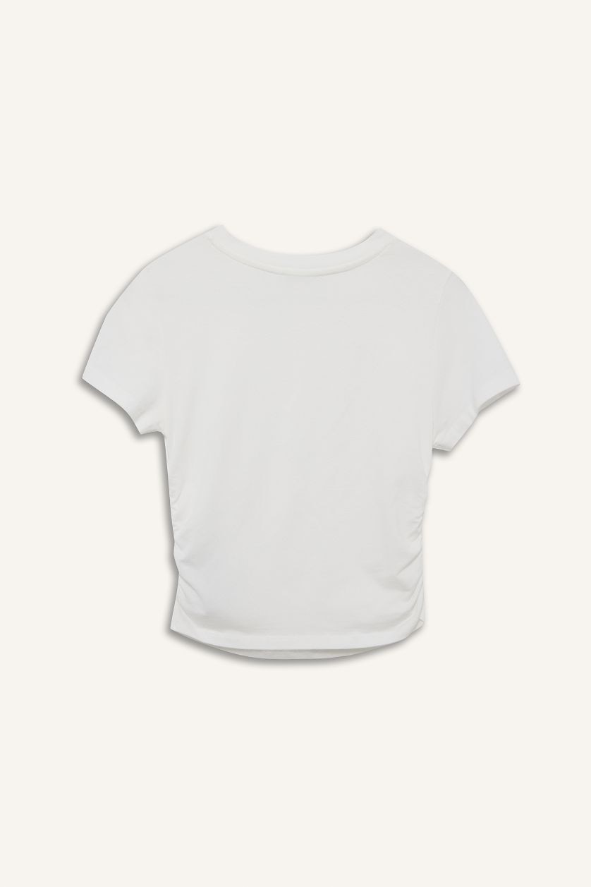 Kadın Kırık Beyaz Fitted Bisiklet Yaka Basic Düz Modal Kısa Kollu Beyaz Tişört