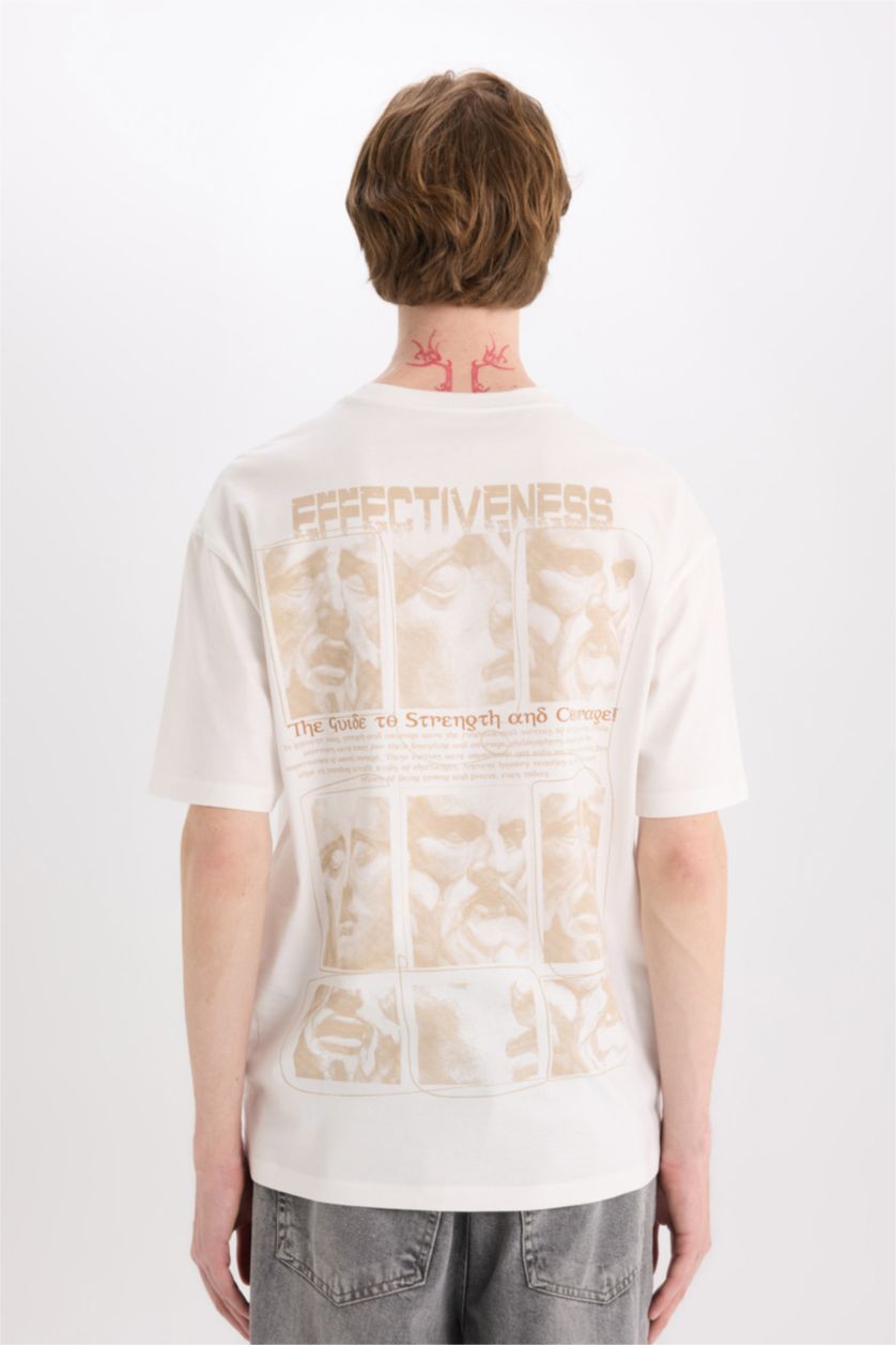 Erkek Ekru %100 Pamuk Boxy Fit Bisiklet Yaka Sırt Baskılı Kısa Kollu Tişört