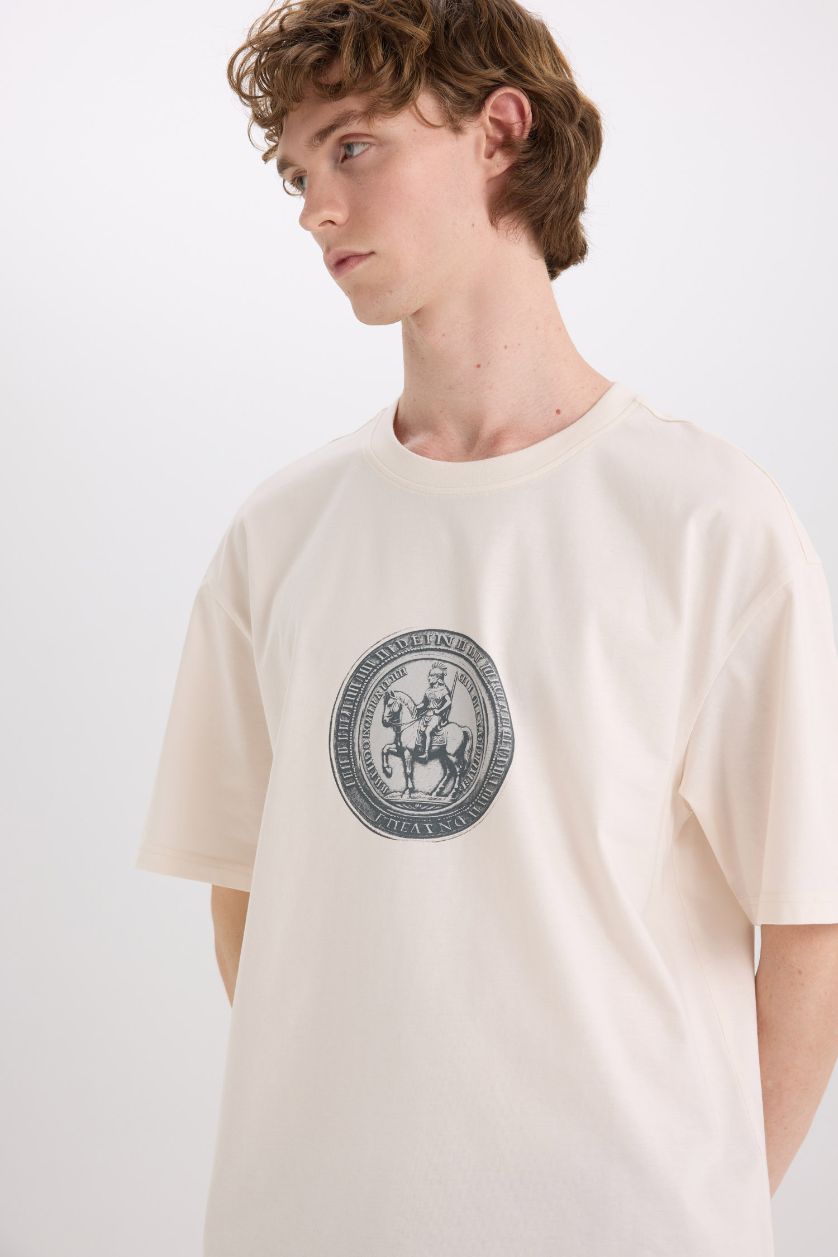 Man Ecru Cotton Boxy Fit Crew Neck Printed T-Shirt