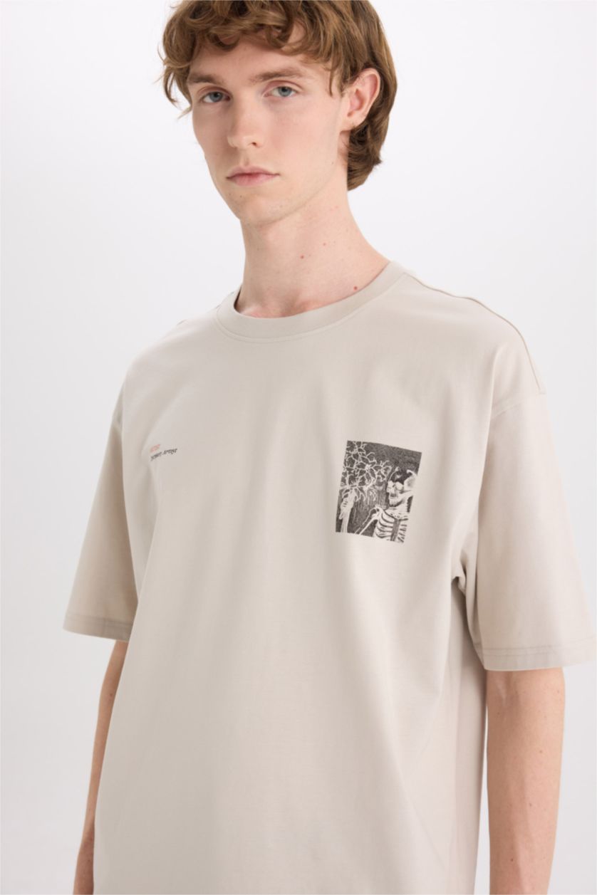 Erkek Taş %100 Pamuk Boxy Fit Bisiklet Yaka Sırt Baskılı Kısa Kollu Tişört