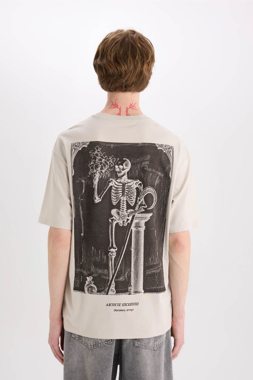 Erkek Taş %100 Pamuk Boxy Fit Bisiklet Yaka Sırt Baskılı Kısa Kollu Tişört