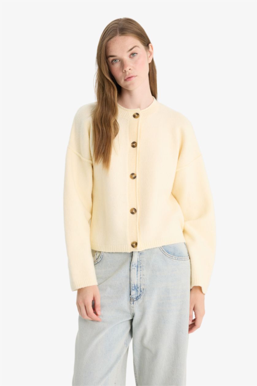 Woman Beige Regular Fit Crew Neck Knit Cardigan