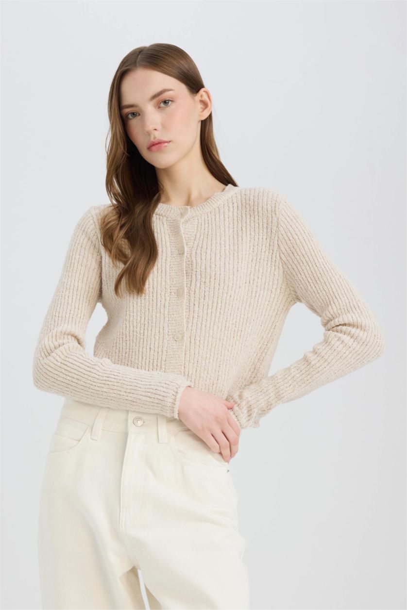 Kadın Bej Slim Fit Dar Kesim Bisiklet Yaka Düğmeli Triko Hırka