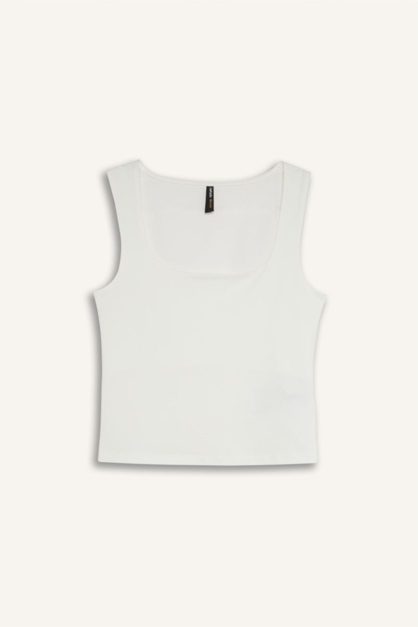 Kadın Kırık Beyaz Slim Fit Dar Kesim Kare Yaka Basic Düz Beyaz Atlet