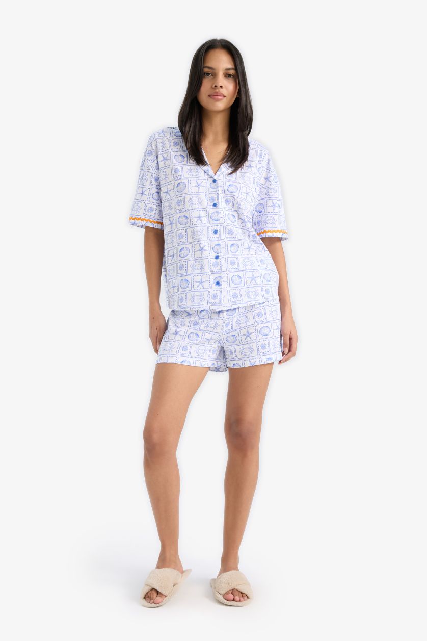 Kadın Ekru Pijama Takımı Regular Fit Desenli Kısa Kollu Üst Şort-Fall in Love