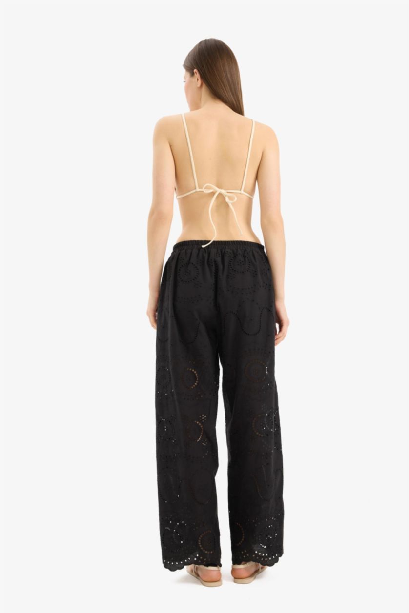 Kadın Siyah Regular Fit Brode Plaj Pantolonu