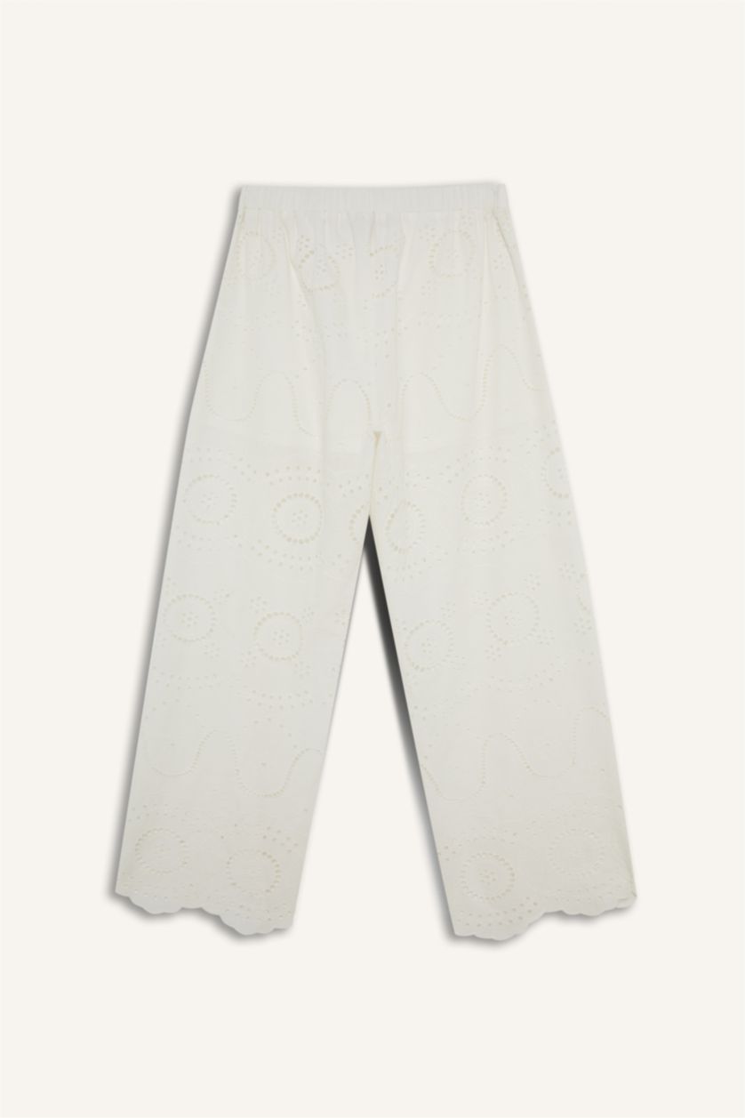 Kadın Kırık Beyaz Regular Fit Brode Plaj Pantolonu
