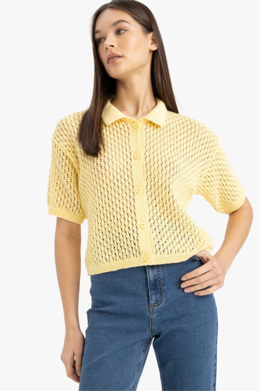 Woman Yellow Slim Fit Polo Collar Cardigan