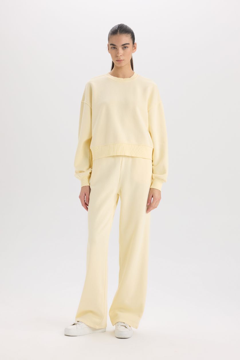 FEMME Jaune Clair Sweatshirt Basique à col rond et Coupe Boxy