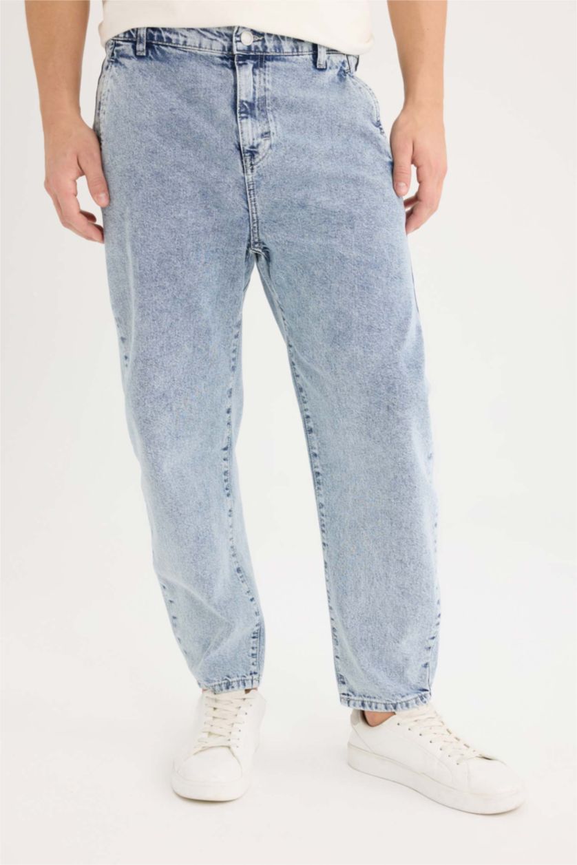 MAN Light Blue Relaxed Slouchy Fit Wide Leg Washed Jeans