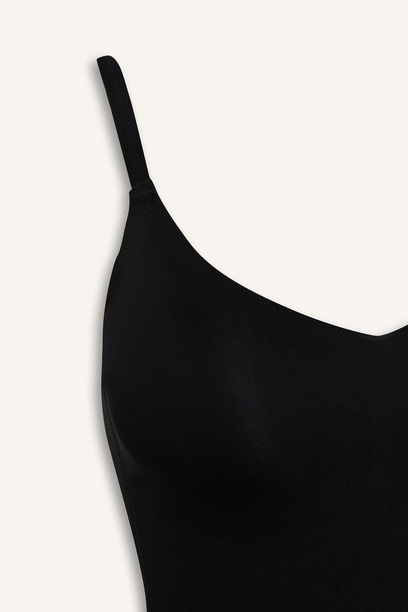 حريمي أسود بودي سوت اسود بيزك ببطانة قابلة للإزالة من Fall in Love