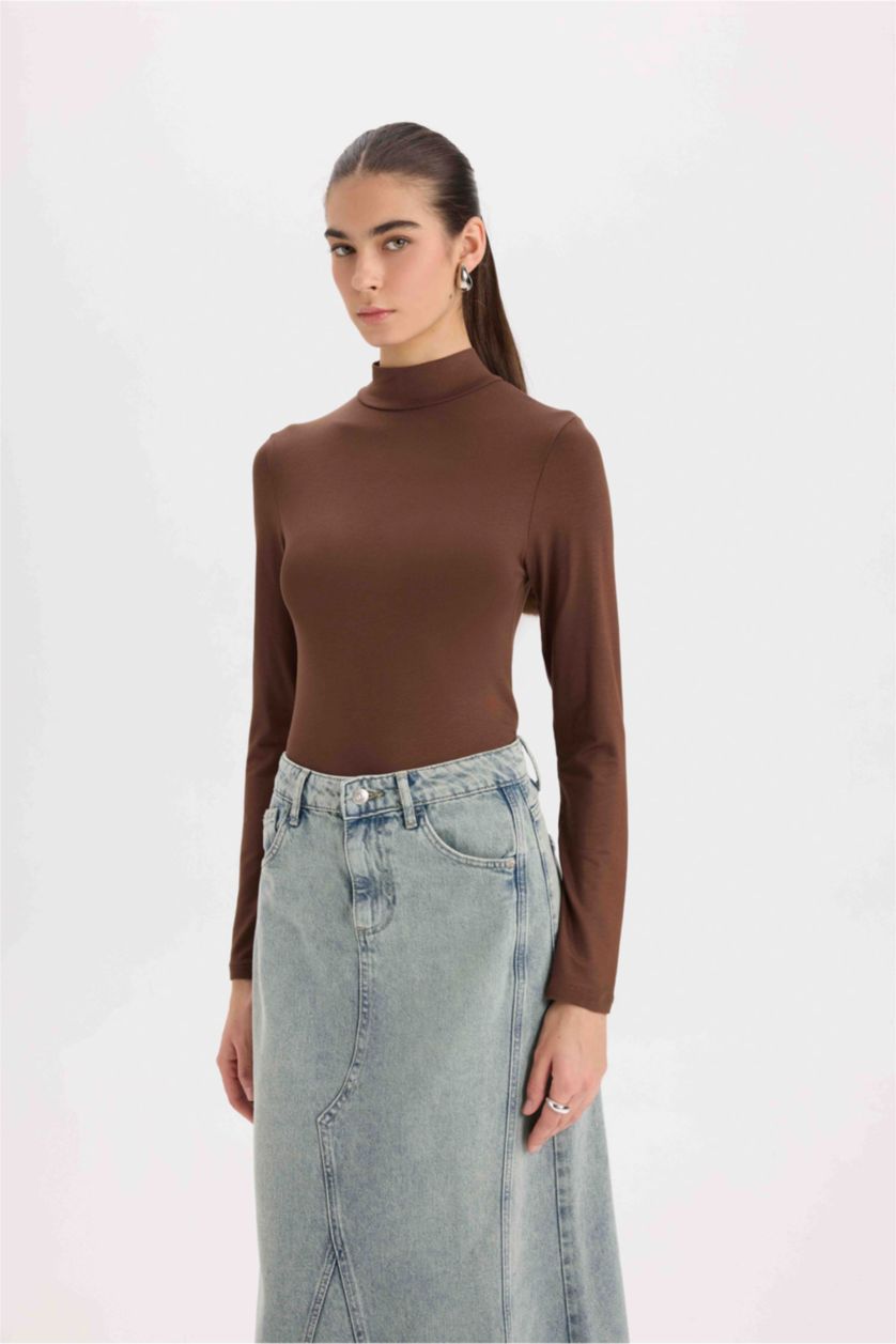نساء بني Slim Fit Long Sleeve T-Shirt