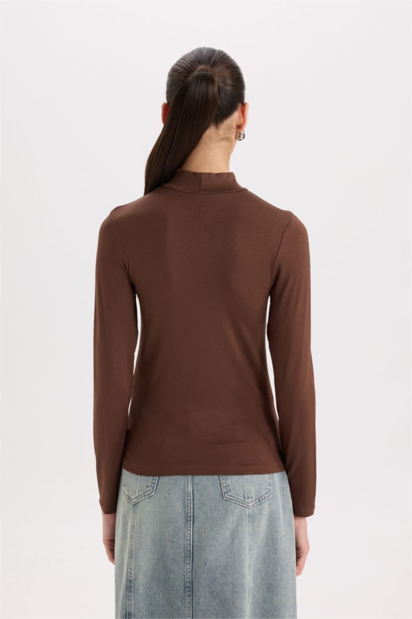 نساء بني Slim Fit Long Sleeve T-Shirt