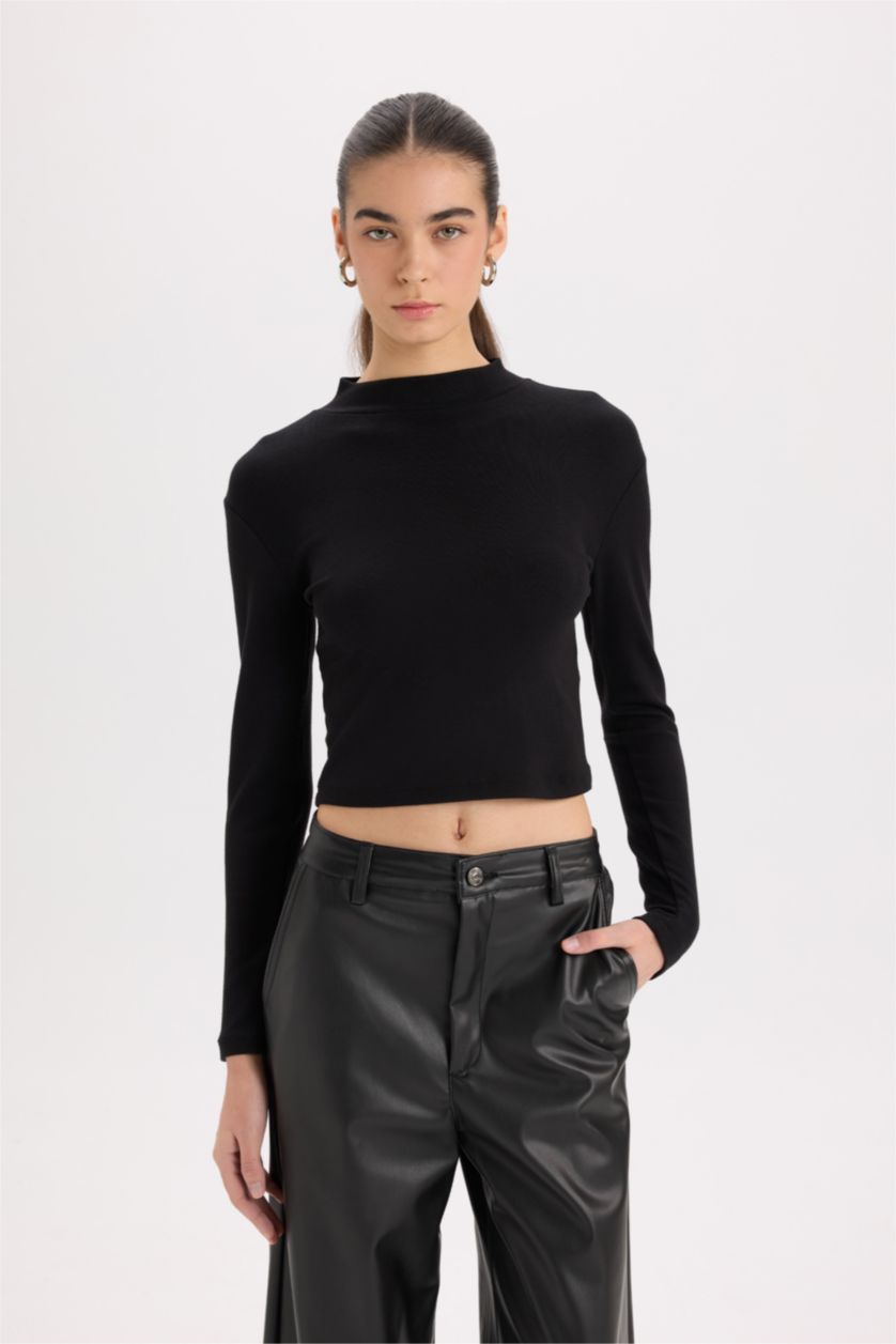 FEMME Noir T-Shirt À Manches Longues En Tricot Modal Coupe slim raccourcie