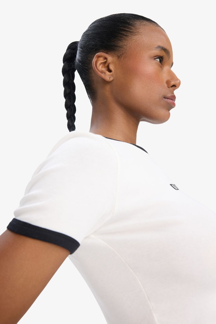 Kadın Ekru Slim Fit Dar Kesim Bisiklet Yaka Baskılı Sporcu Ribana Kısa Kollu Tişört