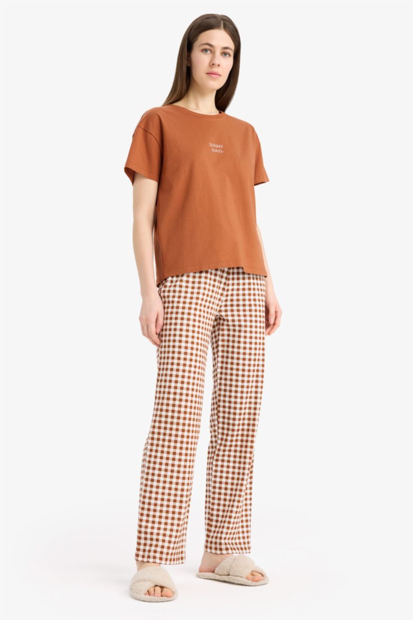 Kadın Koyu Camel Pijama Takımı Kısa Kollu Üst Beli Lastikli Uzun Kareli Alt