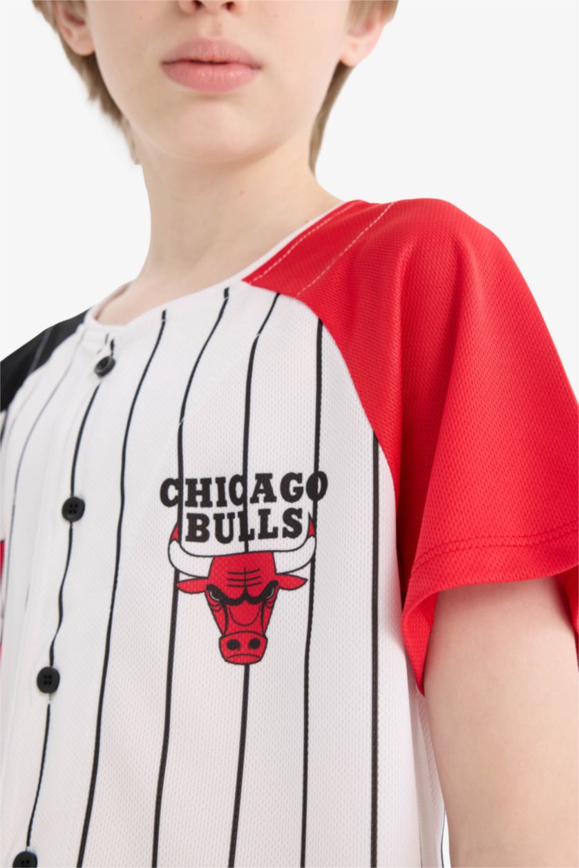Erkek Çocuk - Genç Erkek Beyaz NBA Chicago Bulls V Yaka Sırt Baskılı Kısa Kollu Tişört Erkek Çocuk
