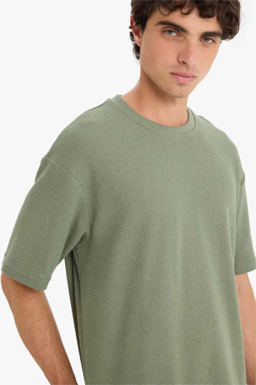 رجال كاكي فاتح تيشيرت نص ردن أوفر سايز بياخة مستديرة