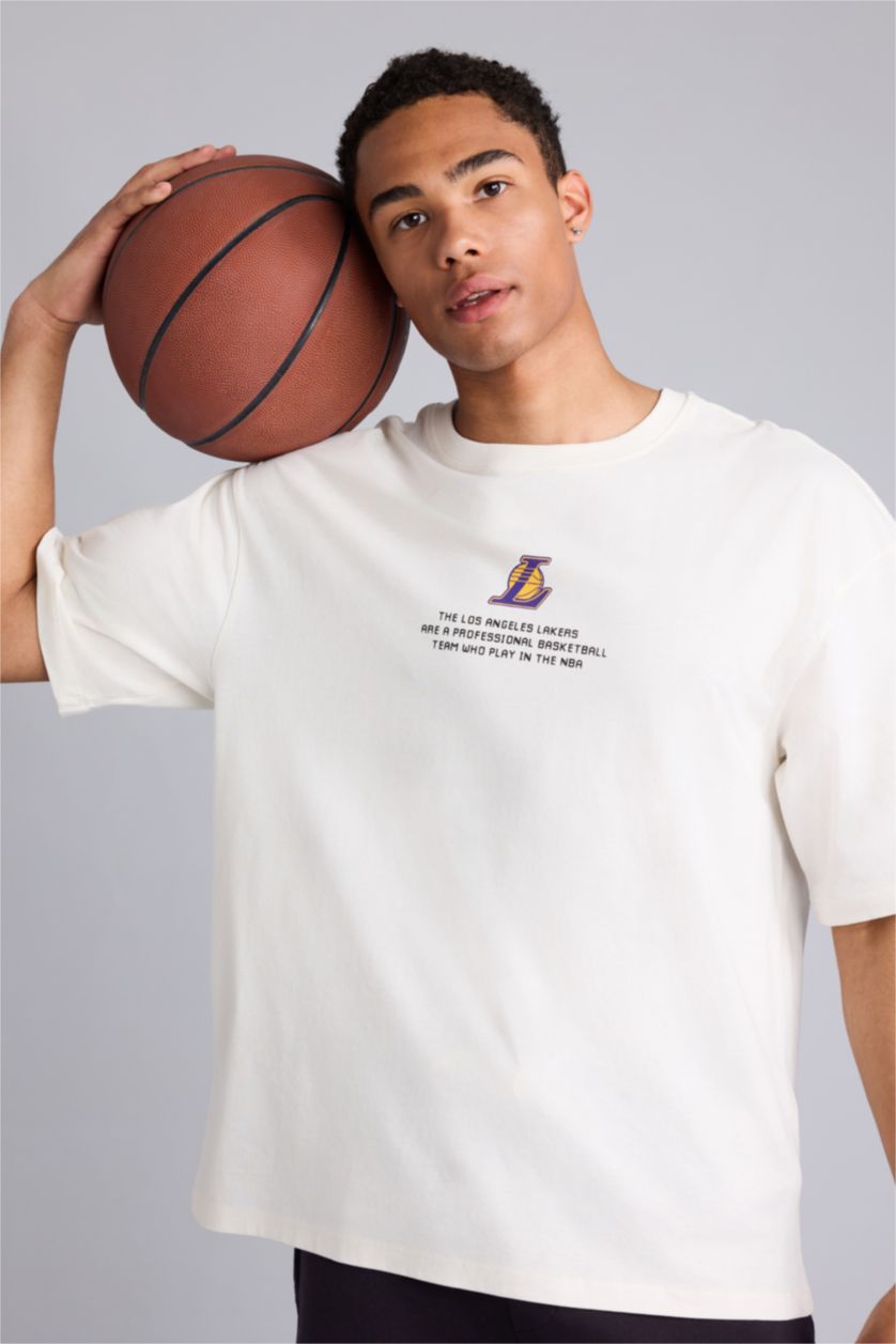 HOMME Écru T-shirt NBA Los Angeles Lakers boxy à col rond et manches courtes