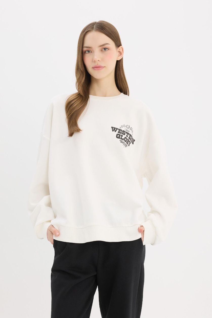 Woman White Oversize Fit Back Printed Thick Fabric Sweatshirt