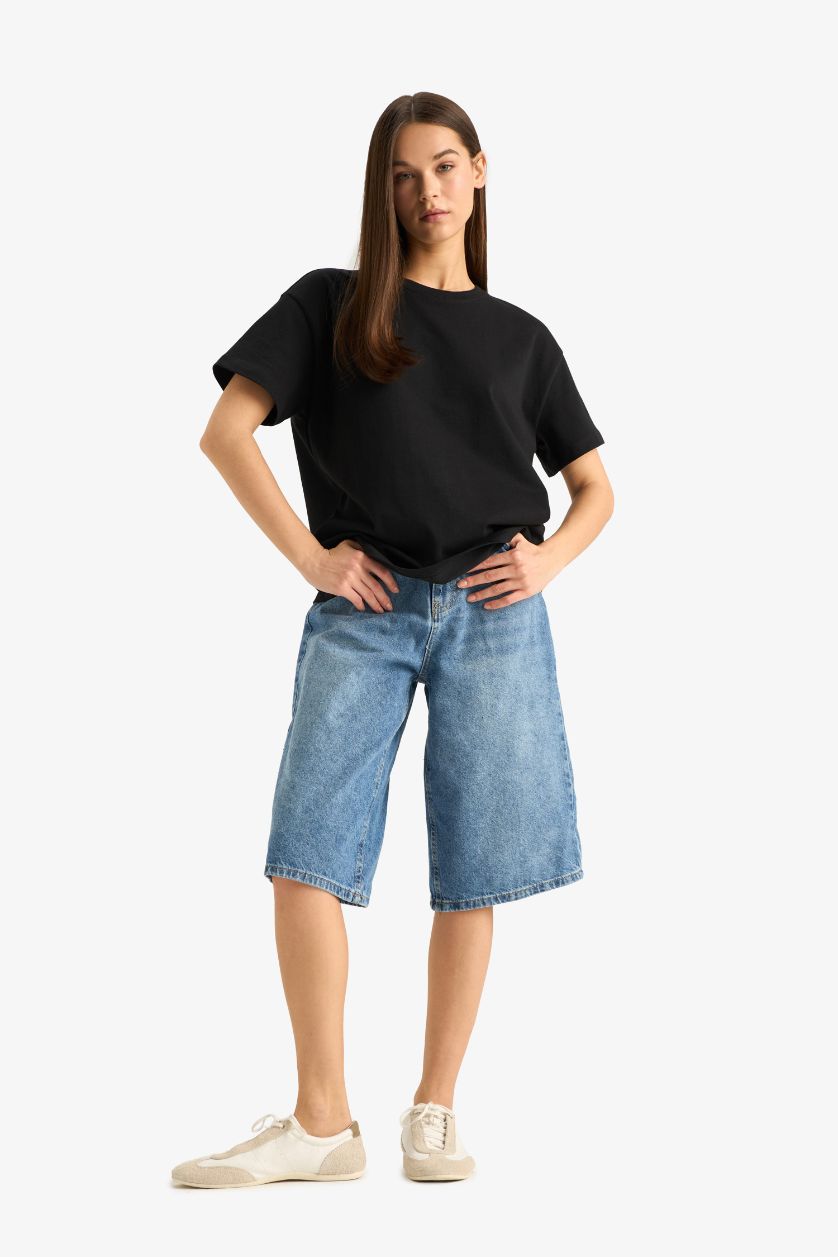 Kadın Siyah Oversize Geniş Kalıp Bisiklet Yaka Basic Düz Siyah Kısa Kollu Siyah Tişört