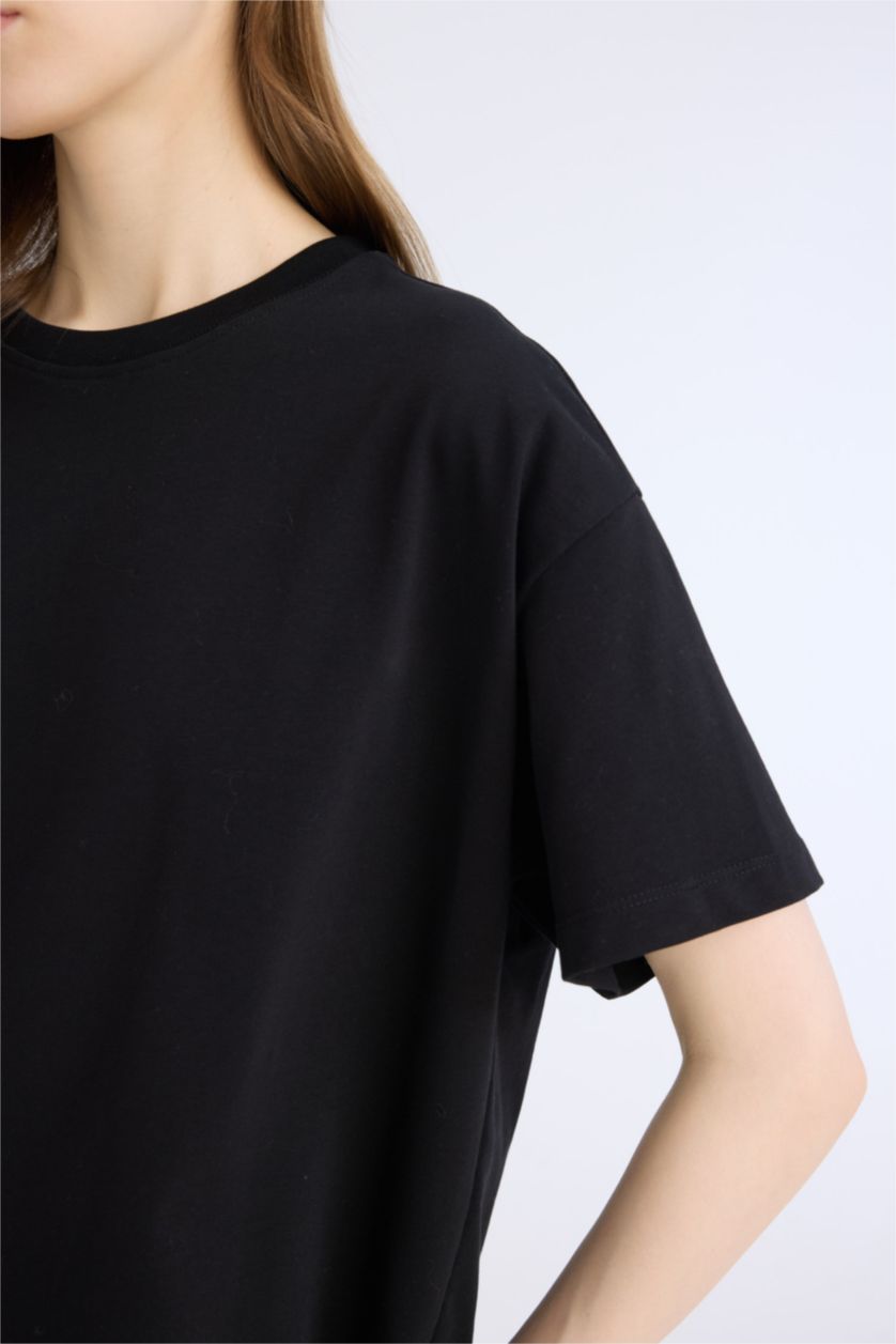 Women Black Oversize Fit Crew Neck Basic Black T-Shirt