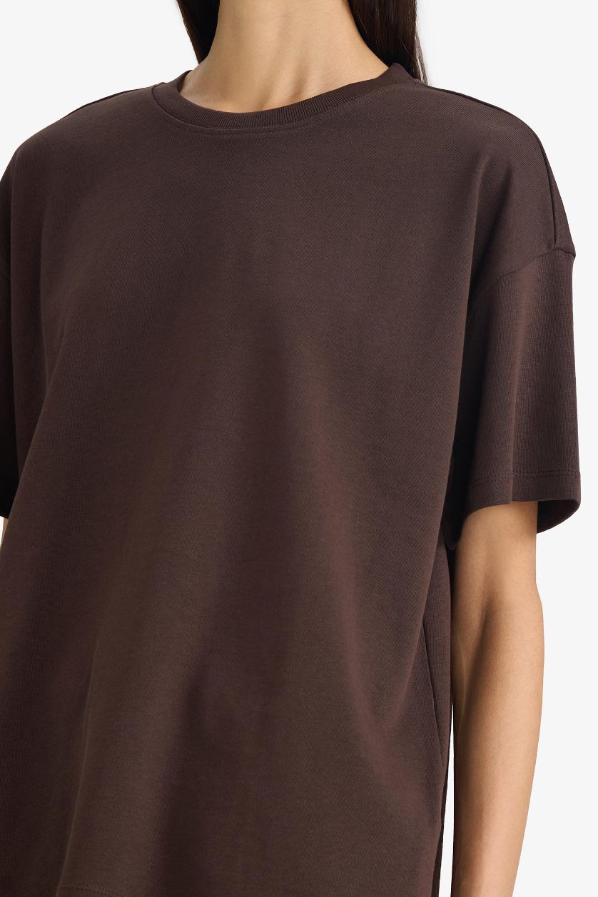 Woman Brown Oversize Fit Crew Neck Short Sleeve T-shirt