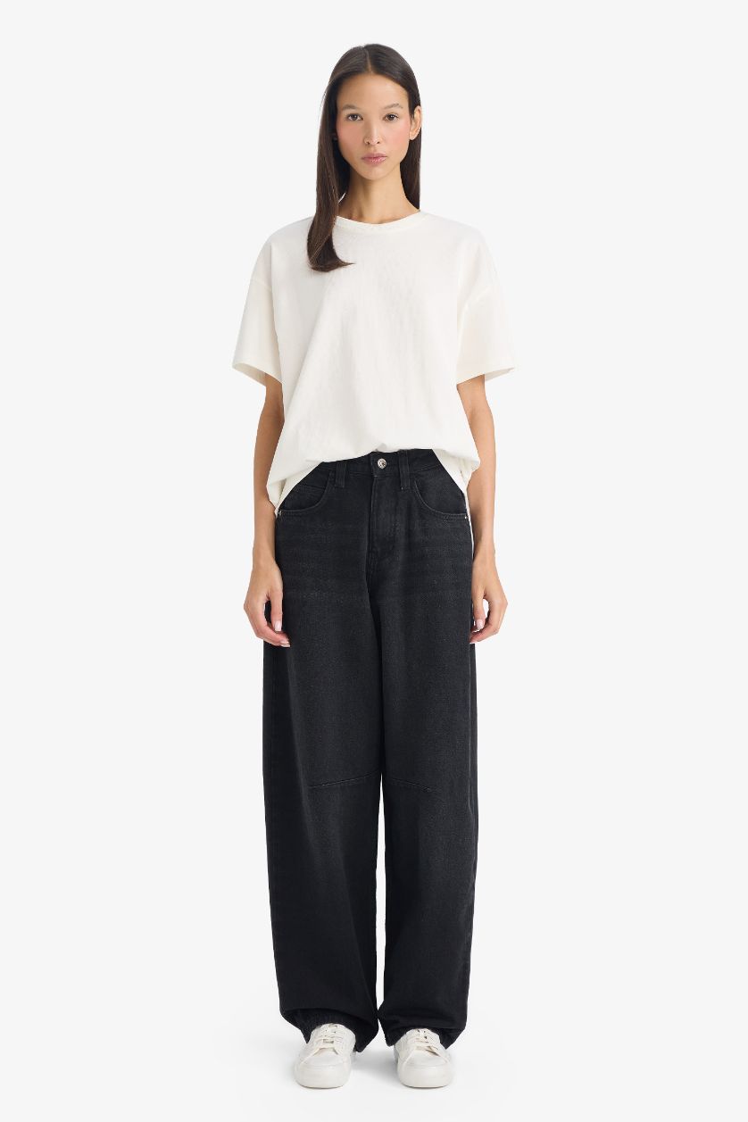 نساء اوف وايت تيشيرت نص ردن اوفر سايز وياخة مستديرة