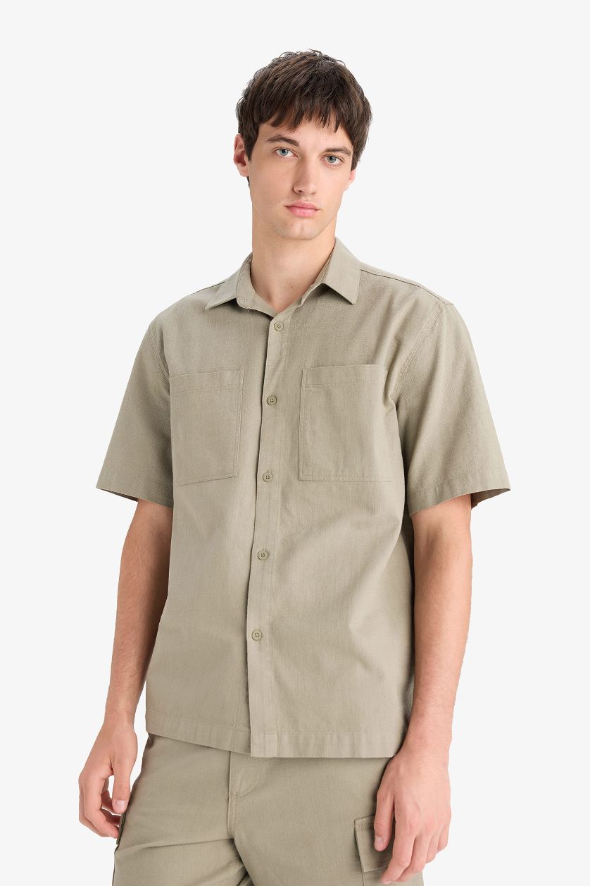 Man Light Khaki Relax Fit Summer Short Sleeve Shirt