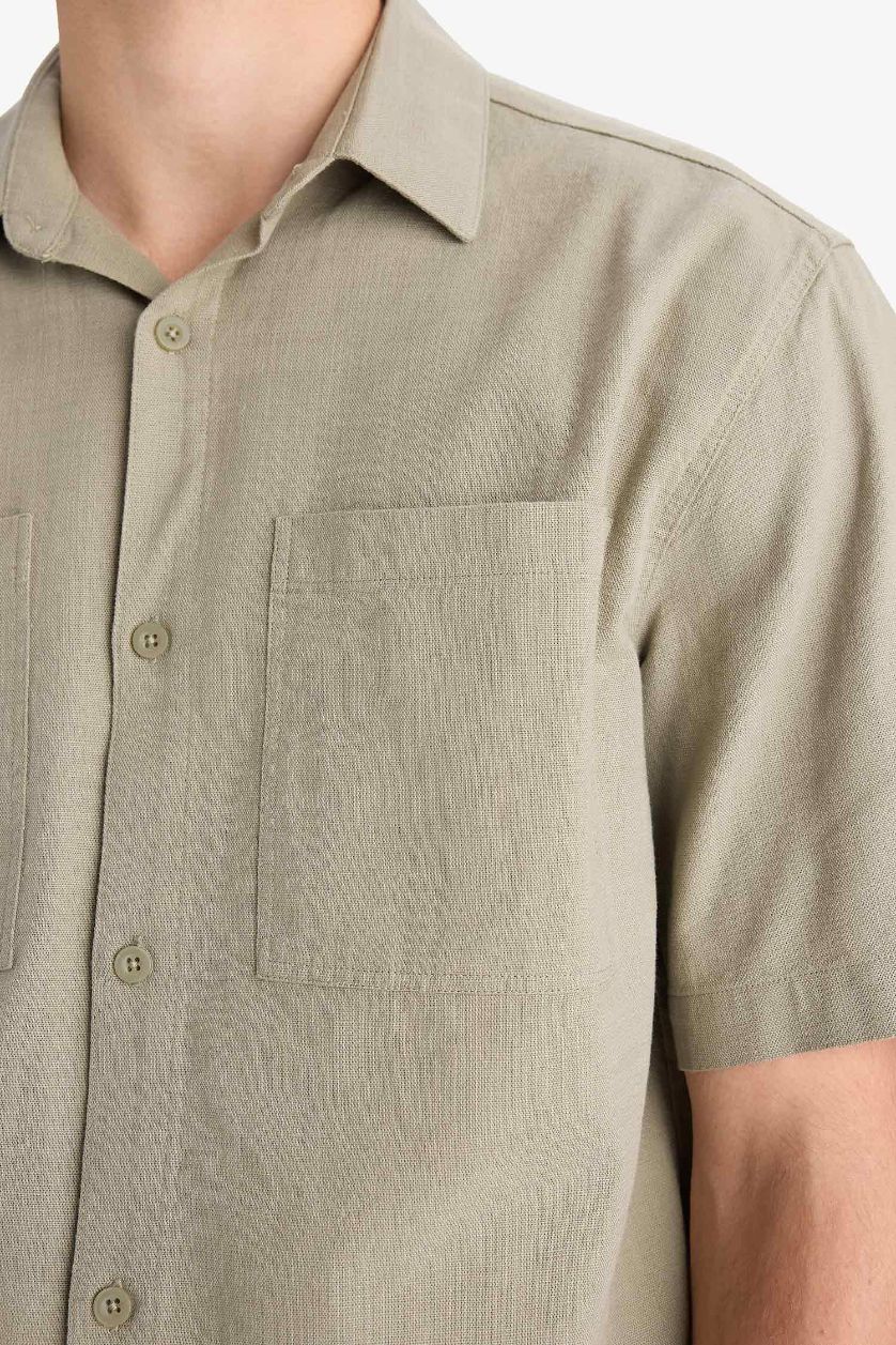 Man Light Khaki Relax Fit Summer Short Sleeve Shirt