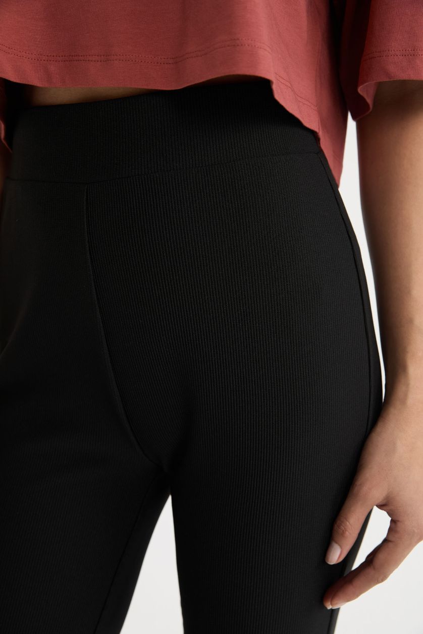 Женщины Черный DeFactoFit брюки клеш с двумя карманами и стандартной длиной