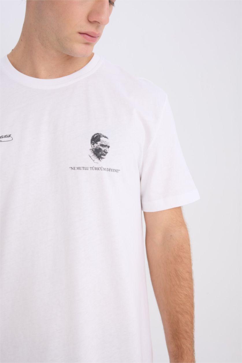 Erkek Beyaz %100 Pamuk Regular Fit Bisiklet Yaka Atatürk Baskılı Kısa Kollu Tişört