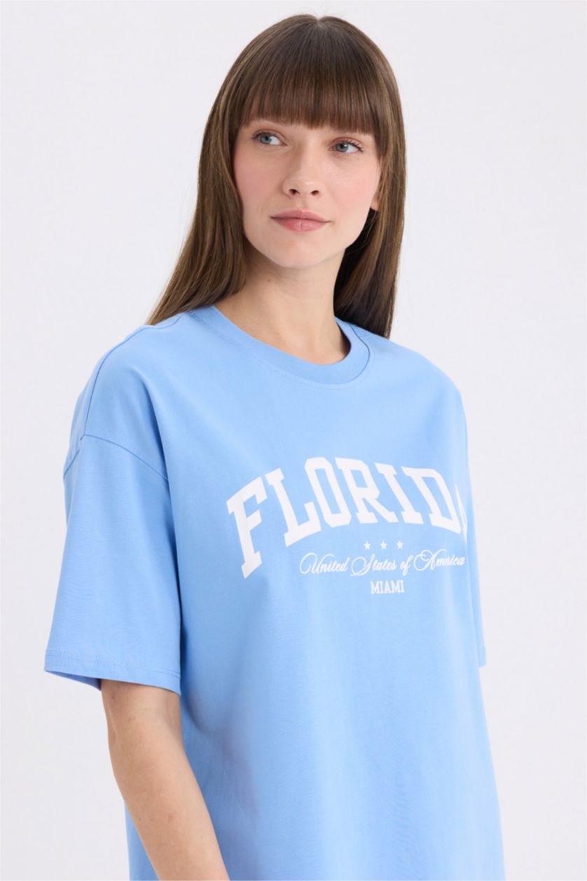 Kadın Mavi Oversıze Kısa Kollu Tişört