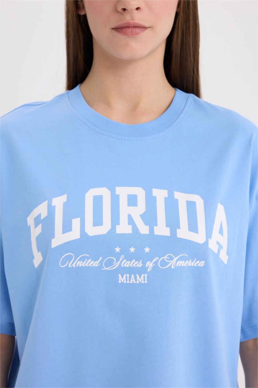 Kadın Mavi Oversıze Kısa Kollu Tişört