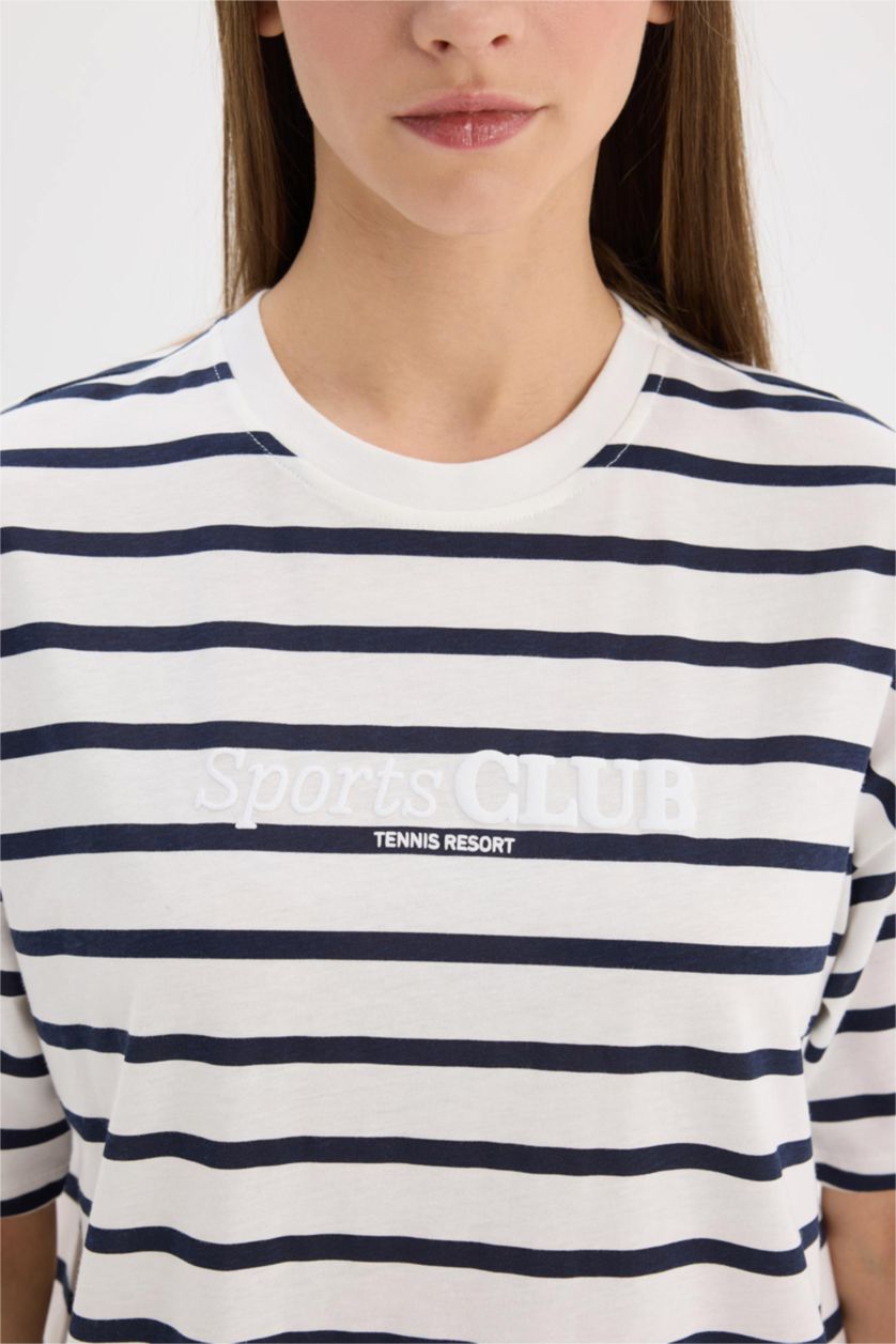 حريمي كحلي تيشيرت نص كم مخطط اوفر سايز وياقة مستديرة