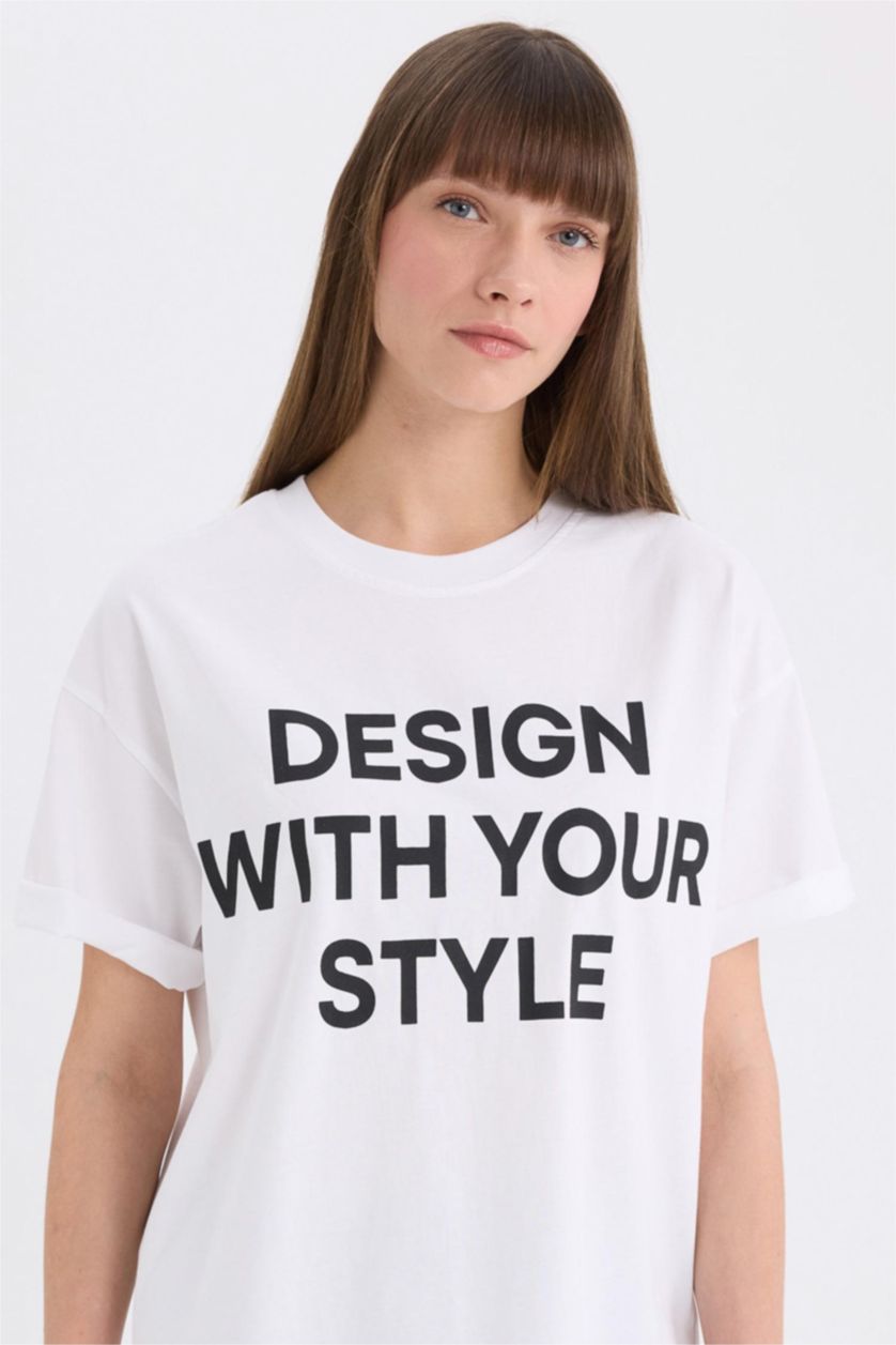 WOMAN White Oversize Crew Neck Printed Casual T-Shirt