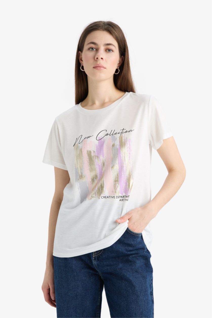 Kadın Ekru Regular Fıt Kısa Kollu Tişört