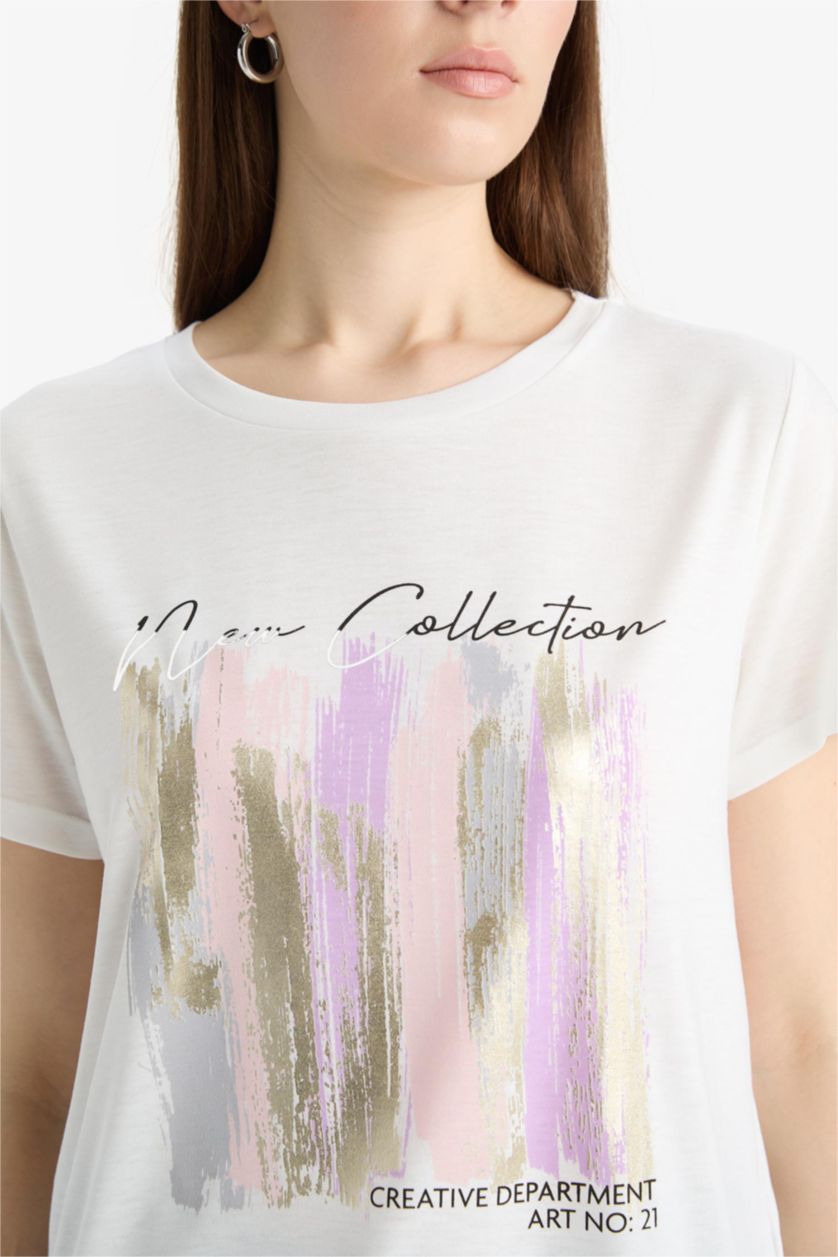 Kadın Ekru Regular Fıt Kısa Kollu Tişört