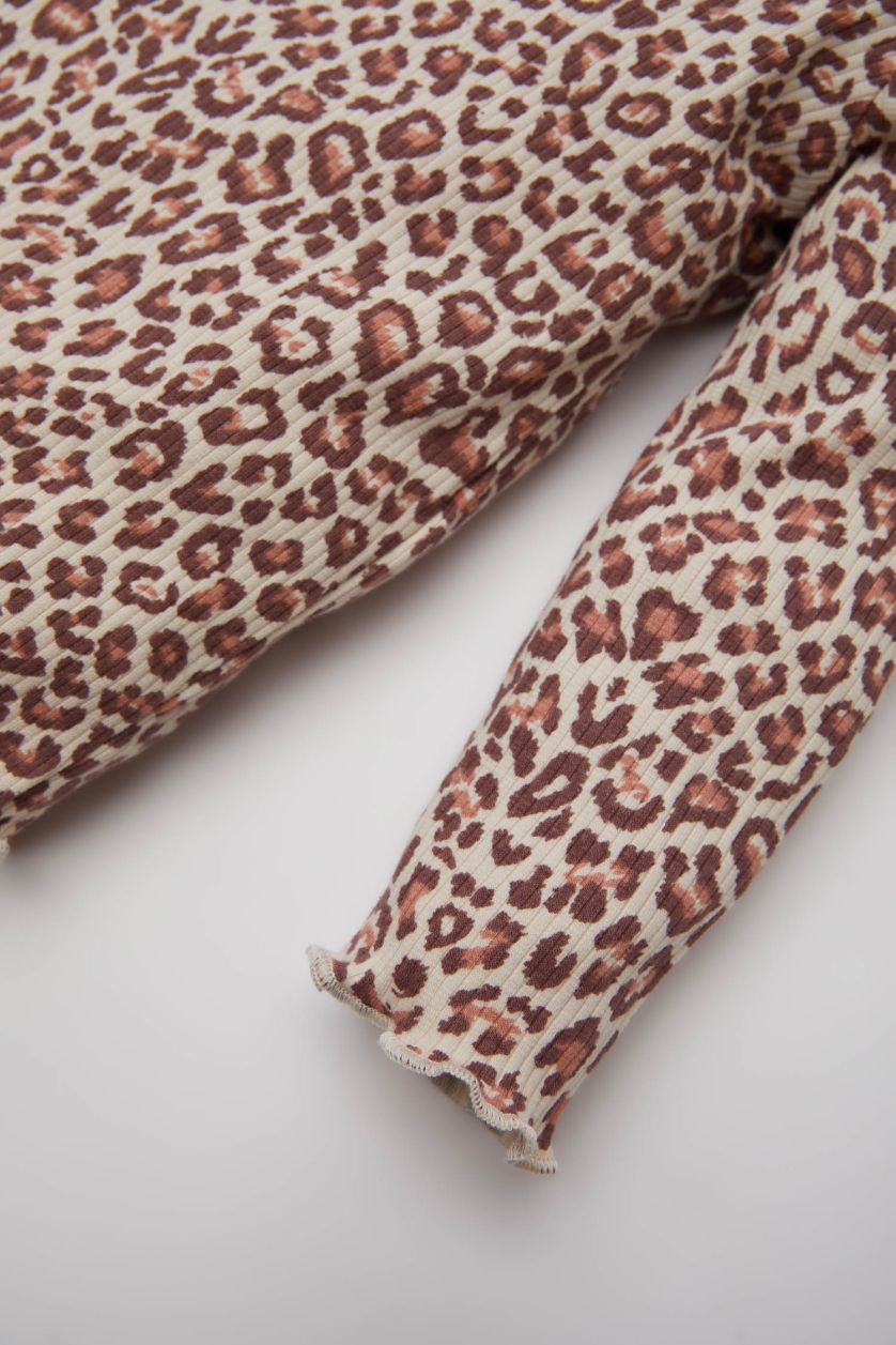 BÉBÉ FILLE Beige T-shirt en maille imprimé léopard à col rond et manches longues pour bébé fille