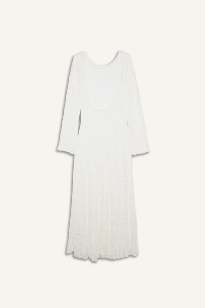 Woman White Regular Fit Lace Beachwear
