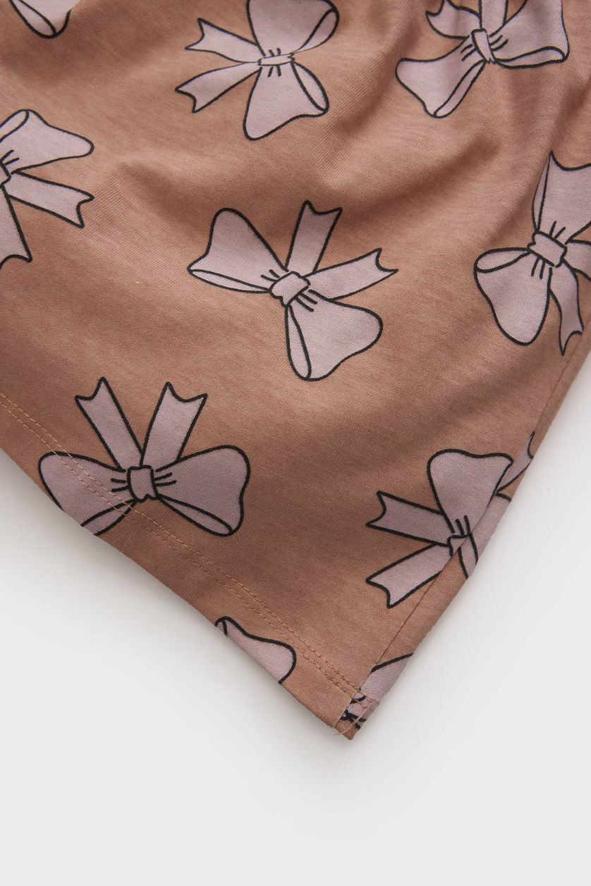 طفلة صغيرة بني فاتح فستان بنات طويل مطبوع قصة عادية برقبة مستديرة