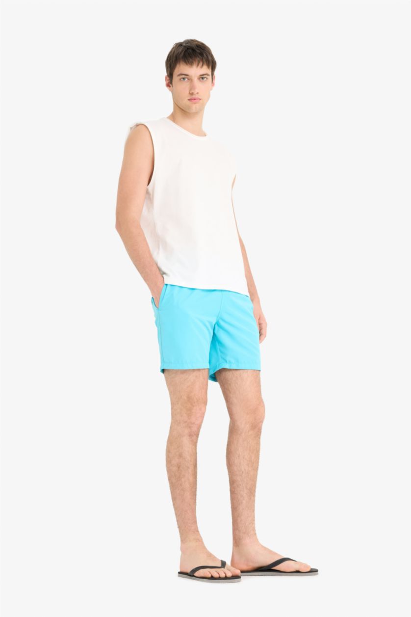 Erkek Deniz Mavisi Regular Fit Kısa Boy Cepli File Astarlı Beli Bağcıklı Düz Hafif Kumaş Deniz Şortu