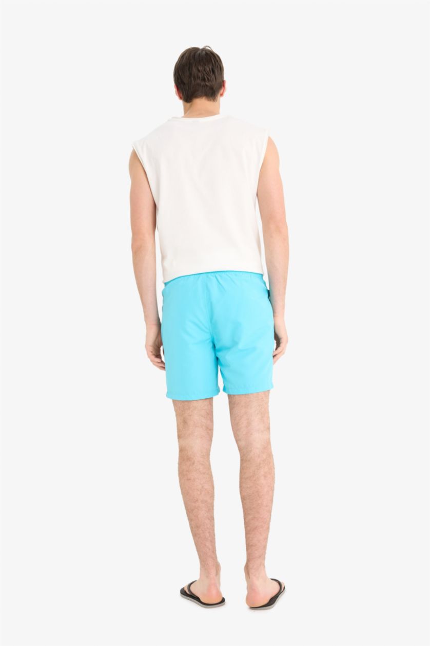 Erkek Deniz Mavisi Regular Fit Kısa Boy Cepli File Astarlı Beli Bağcıklı Düz Hafif Kumaş Deniz Şortu