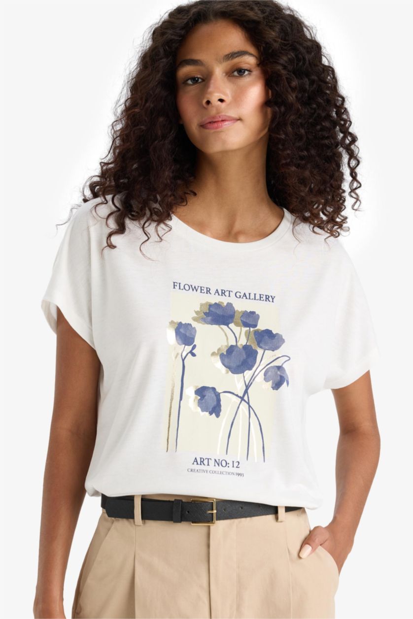 Woman Ecru Crew Neck Floral Print Short Sleeve T-Shirt