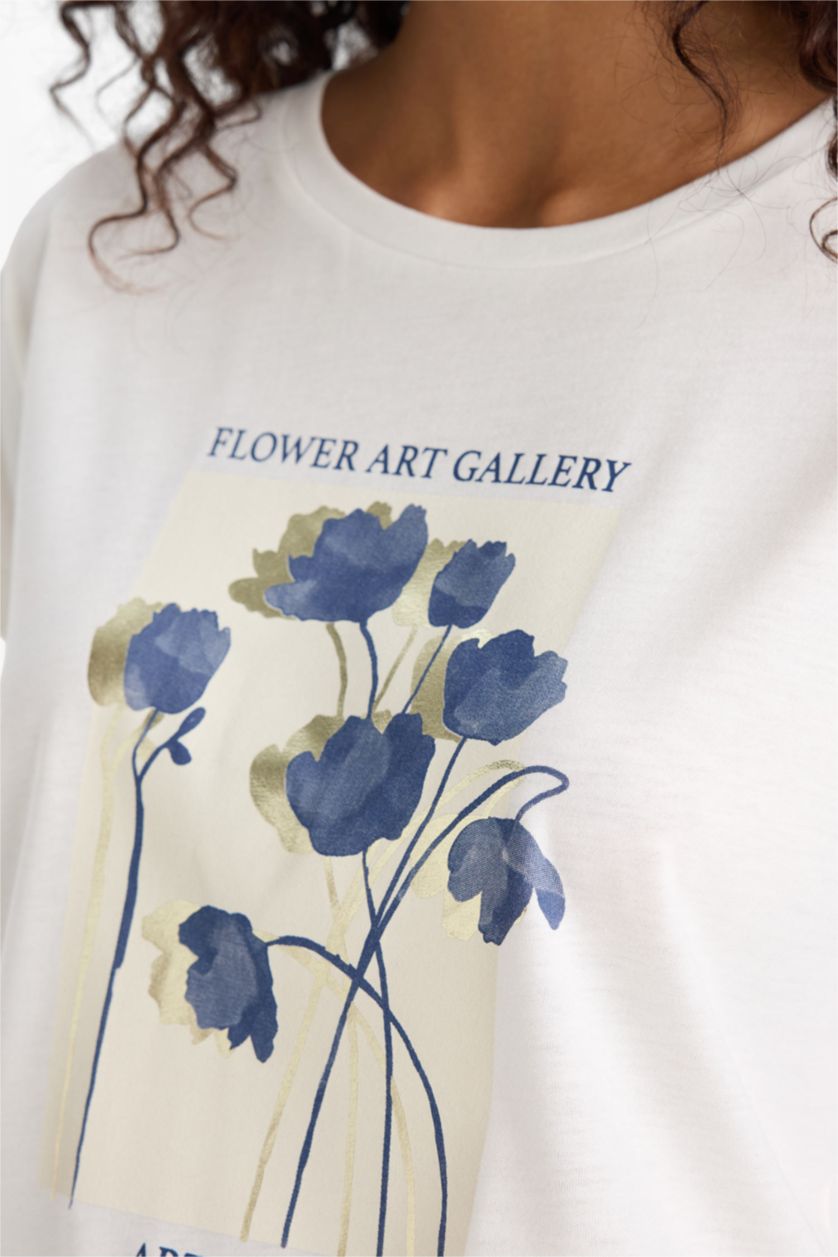 Woman Ecru Crew Neck Floral Print Short Sleeve T-Shirt