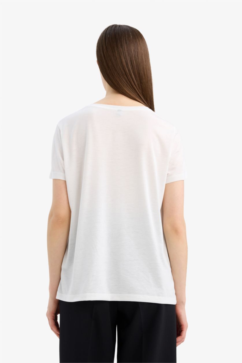 نساء بيج فاتح Regular Fit Crew Neck Printed T-Shirt