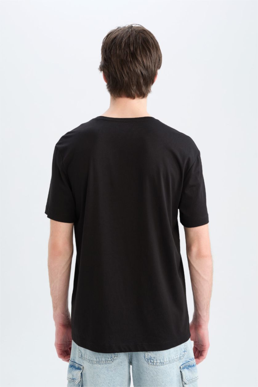 Erkek Siyah Regular Fıt Kısa Kollu Tişört