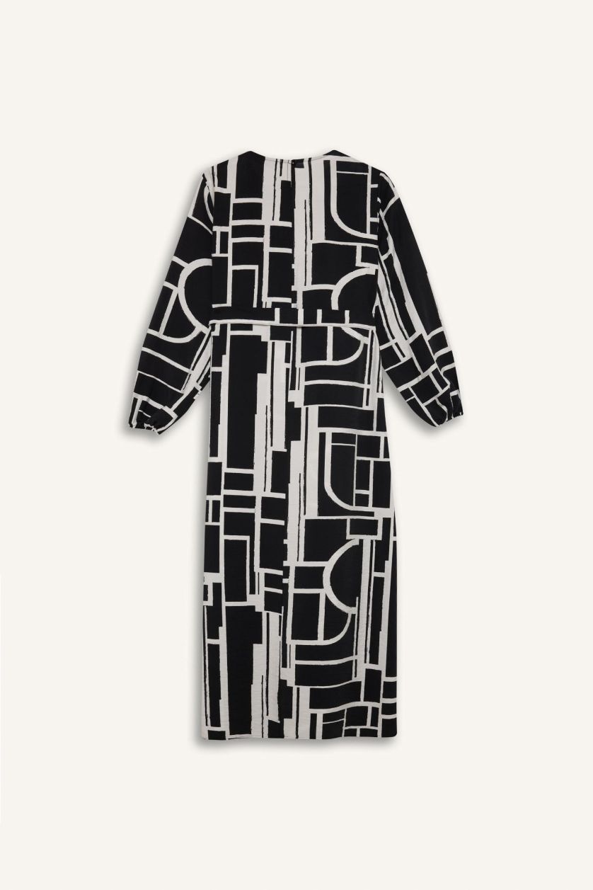 Kadın Siyah Regular Fit Bisiklet Yaka Desenli Kuşaklı Uzun Kollu Maxi Elbise