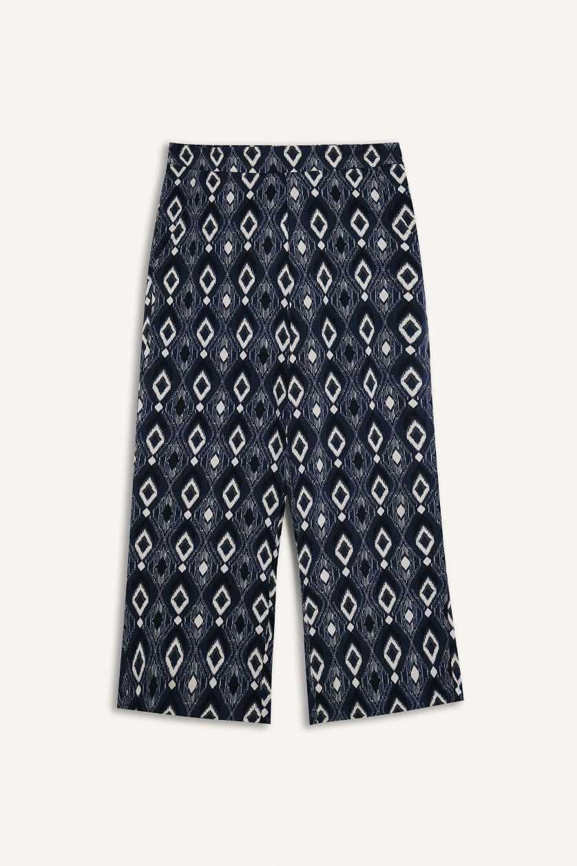 WOMAN NAVY Regular Hem Capri